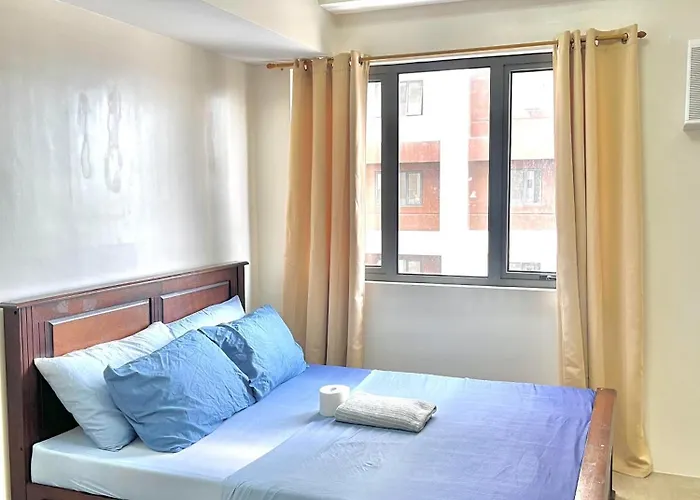 By Trixia Be Apartments, Luxury Apartments, Ac, Pool, Gym, Near It Park Apartment