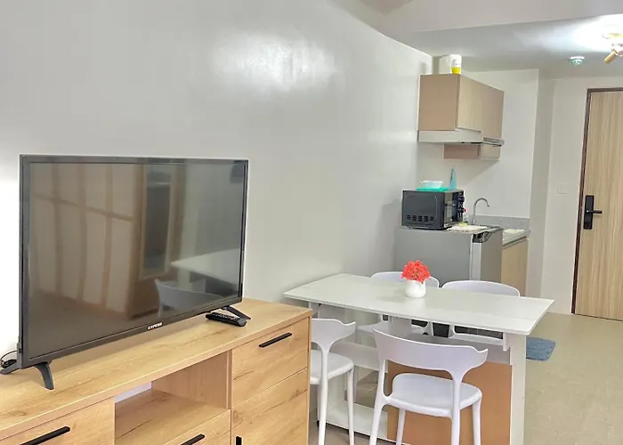 By Trixia Be Apartments, Luxury Apartments, Ac, Pool, Gym, Near It Park * Cebu
