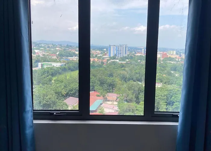 By Trixia Be Apartments, Luxury Apartments, Ac, Pool, Gym, Near It Park * Cebu