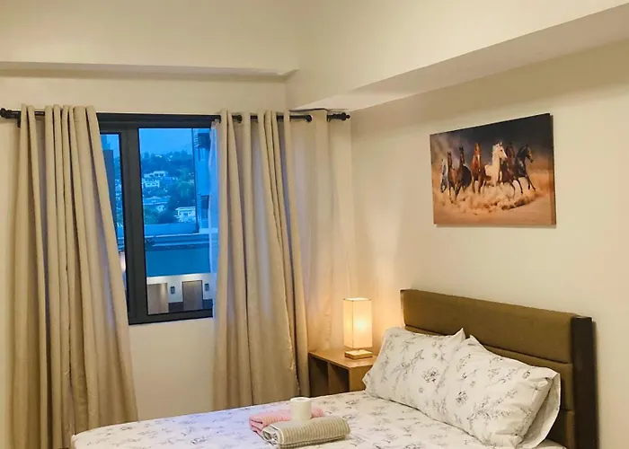 By Trixia Be Apartments, Luxury Apartments, Ac, Pool, Gym, Near It Park Apartment Cebu